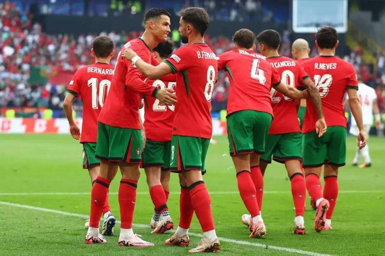 加时末段突围战来临，新疆广汇围绕葡超战术微调，底气十足，数据趋势出现新变化(0809赛季英超盘路总结)