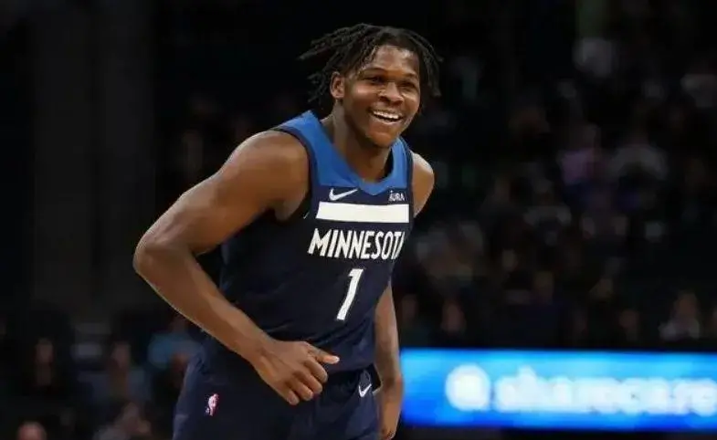  明尼苏达森林狼夺冠 