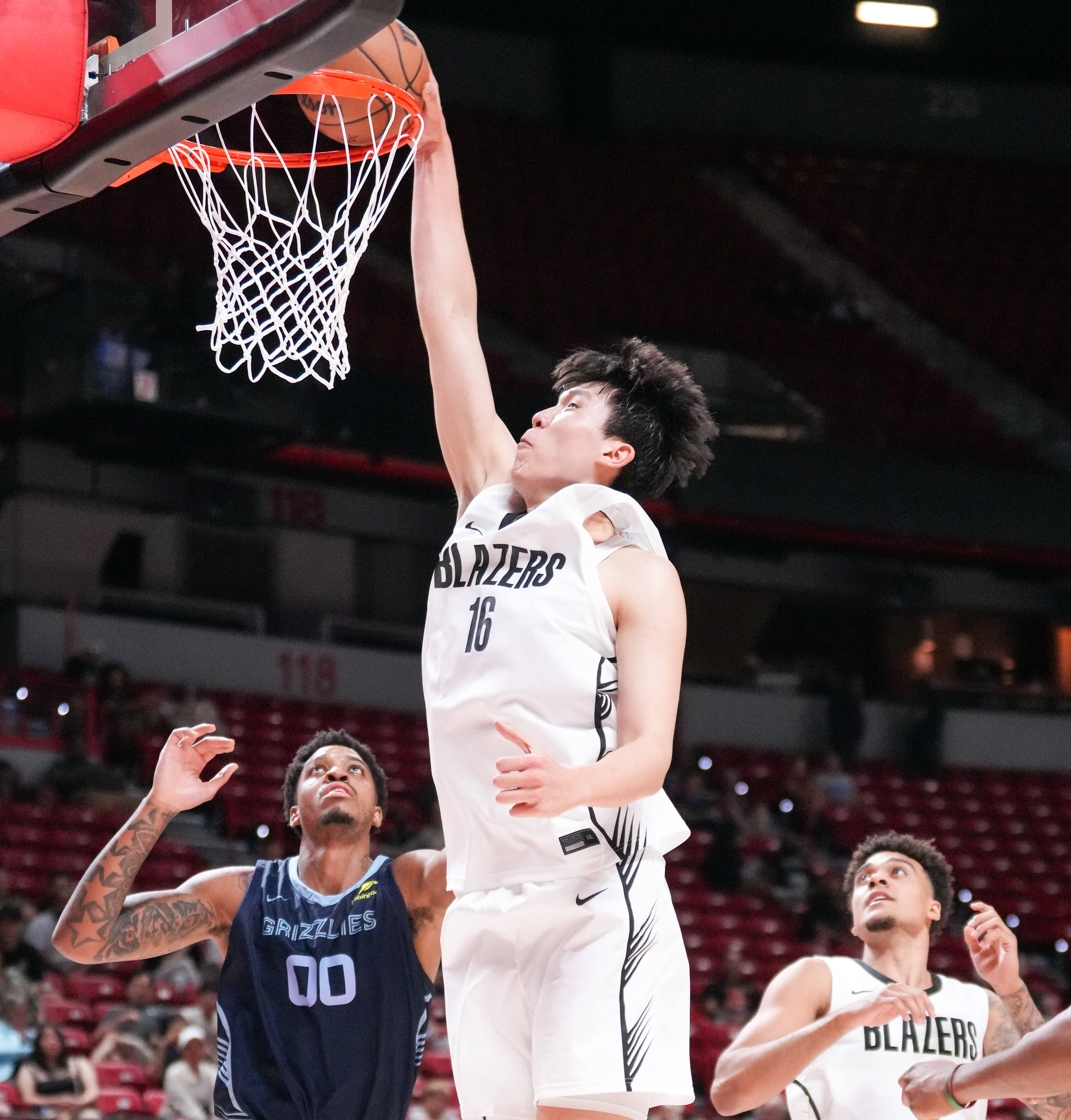 关于国际比赛日波特兰开拓者调整名单以备NBA常规赛；回应争议环节打磨；引发热议；高层口径保持一致的信息-LOL竞猜大厅