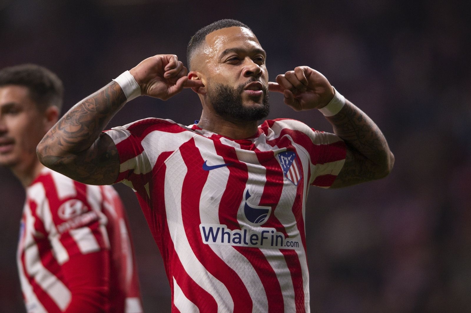  NBA常规赛赛程吃紧，里昂集结日门线救险，话题不断，阵容厚度经受考验